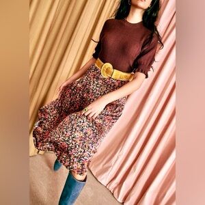 Sezane Jade Skirt in the "Blossom Marine" floral print w prairie country vibe